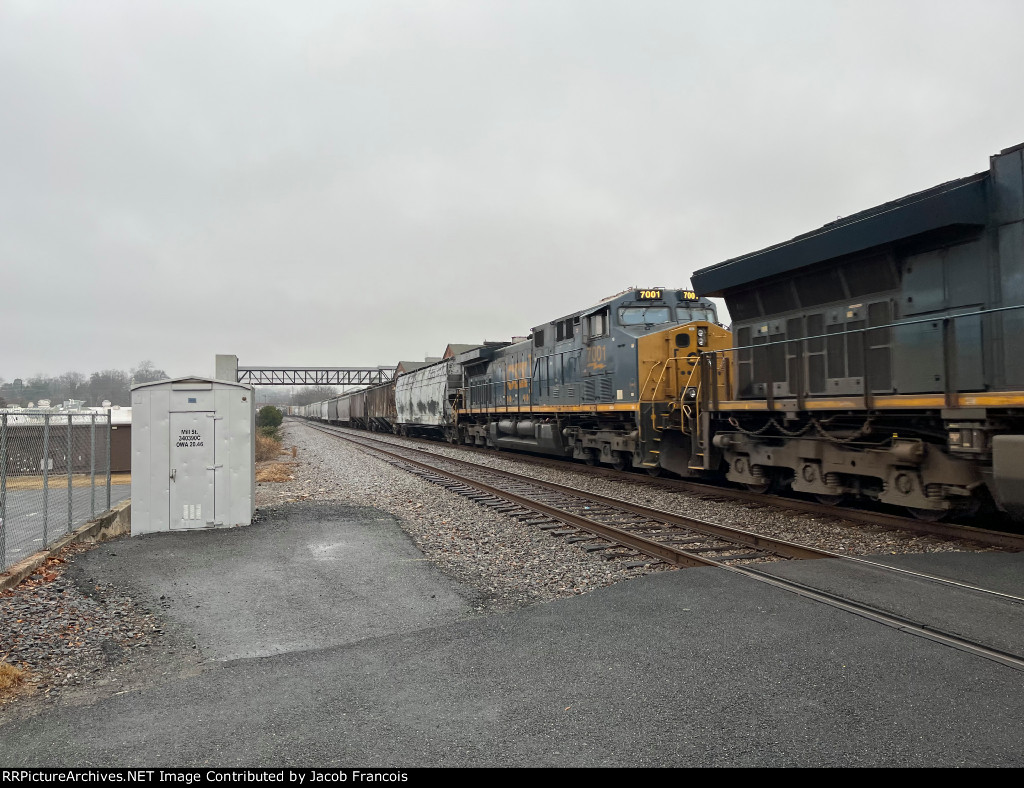 CSX 7001